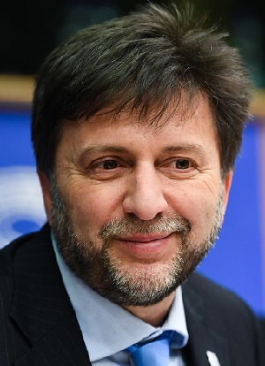 Il Dr. Luca Sangiorgi, direttore della struttura complessa Malattie Rare Scheletriche